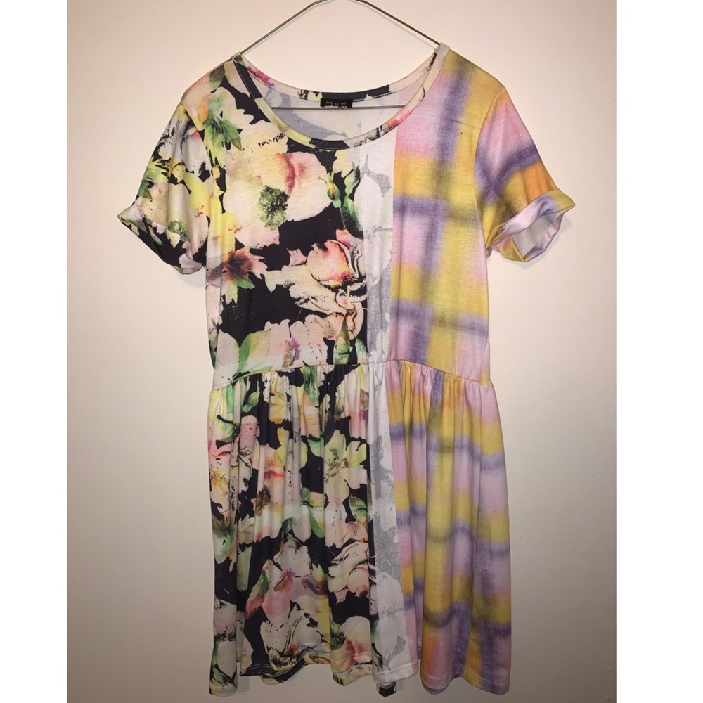 Split Center Short Sleeved Skater Dress